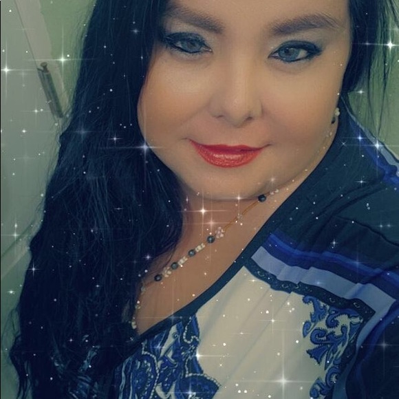 Meet your Posher, Angela - Picture 14 of 16